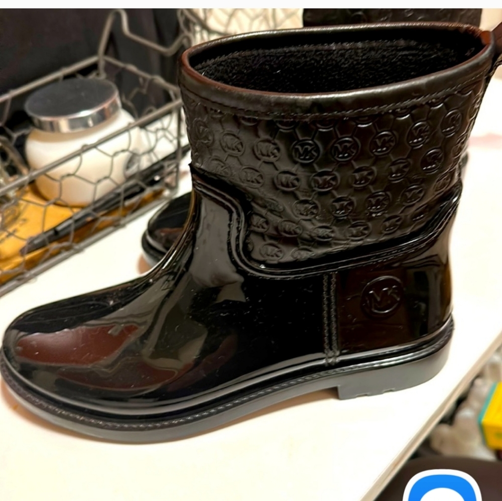 Micheal Kors Rain Boots